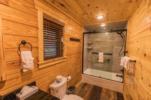 New Two Bedroom Cabin-now Available To Book! Home