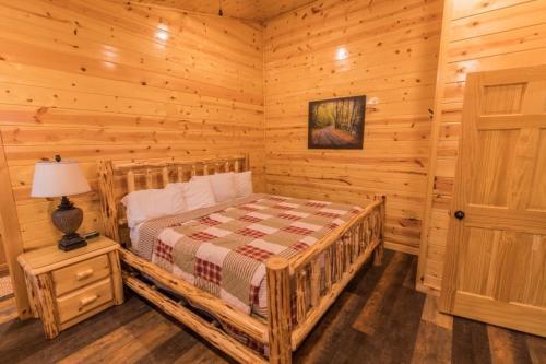 New Two Bedroom Cabin-now Available To Book! Home