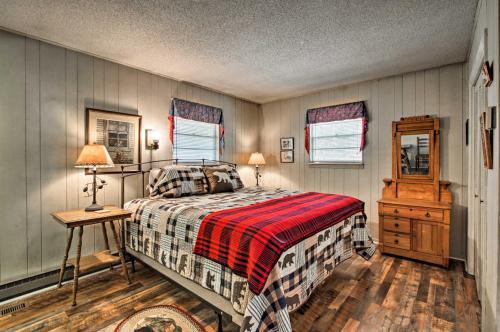 Secluded Mtn-view Cabin With Deck, 2mi To Gatlinburg