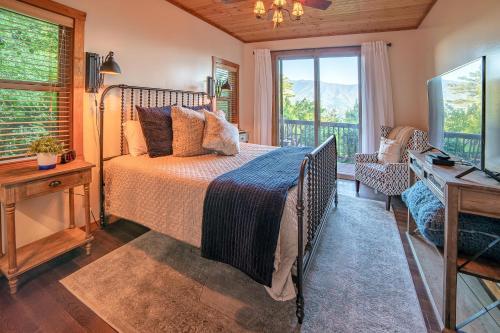 Mountain-view Estate On 1.61 Acres - Sleeps 25 Villa