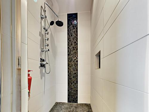 Modern Weho Townhouse Apt 8 Townhouse