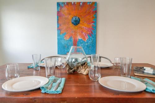 New Listing! Remodeled Getaway In Eclectic Enclave Home