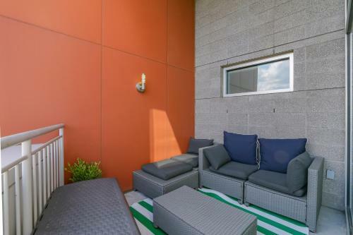Spectacular Views In Contemporary Two Story Condo