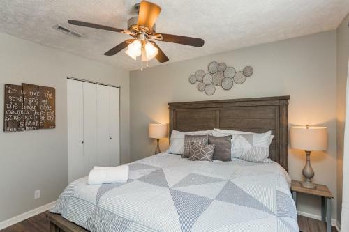 Fun Buena Vista Heights Home Close To Downtown