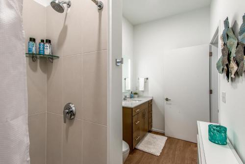Apartamento Illume - 2 Ultramodern Suites - Courtyard Pool Condo