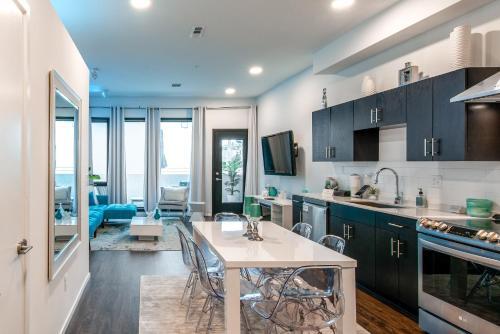 Apartamento Illume - 2 Ultramodern Suites - Courtyard Pool Condo