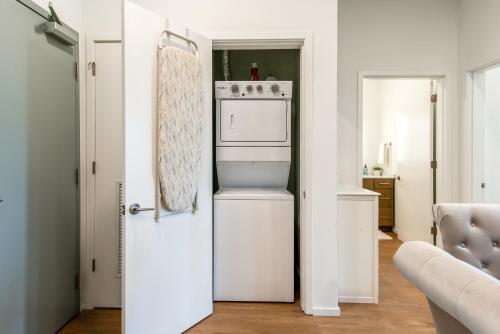 Apartamento Illume - 2 Ultramodern Suites - Courtyard Pool Condo