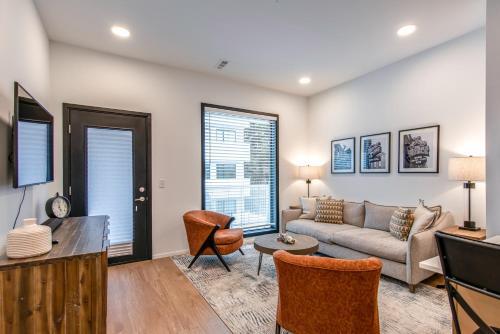 Apartamento Illume - Plush Green Community - Pool-view Balcony Condo