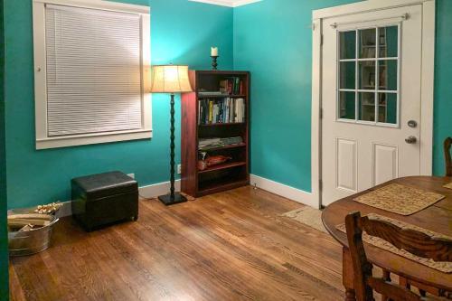 Nashville Home With Deck About 5 Miles To Broadway!