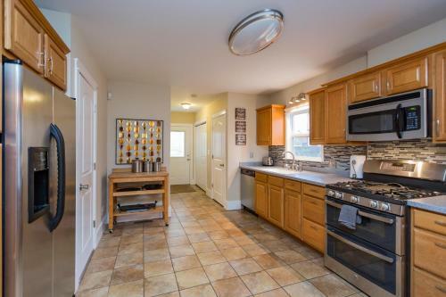 Red Nashville Beauty 3bd/2bt - 12min From Downtown
