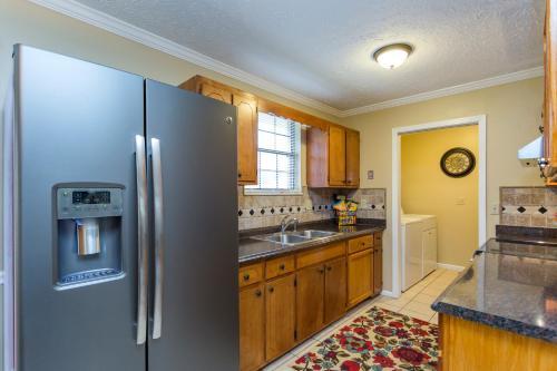 Charming Nashville Home Near Restaurants And Bars!
