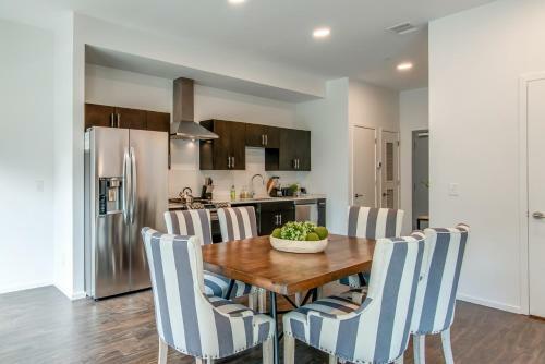 Apartamento Illume - New Elevated Community - All-suite Layout Condo