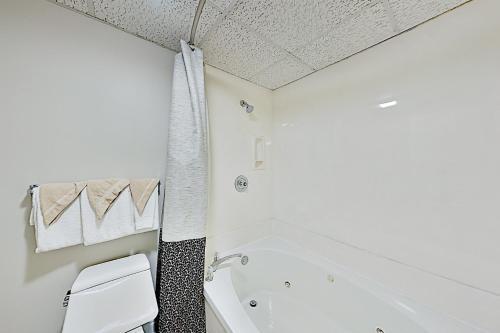 Apartamento Corner Unit With Pool & Superb River Views Condo
