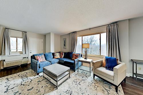 Apartamento Corner Unit With Pool & Superb River Views Condo