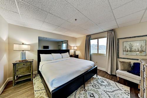 Apartamento Corner Unit With Pool & Superb River Views Condo