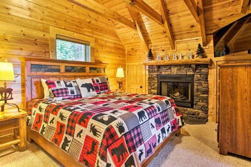 Modern-yet-rustic Pigeon Forge Cabin With Pool Access
