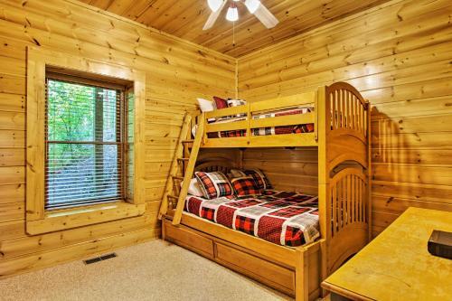Modern-yet-rustic Pigeon Forge Cabin With Pool Access