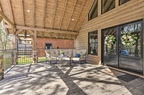 Riverfront Cabin With Hot Tub - 3 Miles To Dollywood