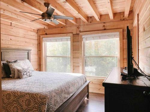 Mountain Splash -heated Indoor Pool, Hot Tub, Arcade Game Room