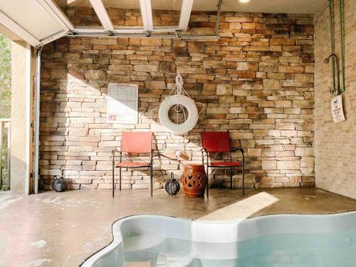 Mountain Splash -heated Indoor Pool, Hot Tub, Arcade Game Room