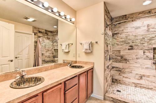 Pigeon Forge Home With Pool - 2 Miles To The Island!