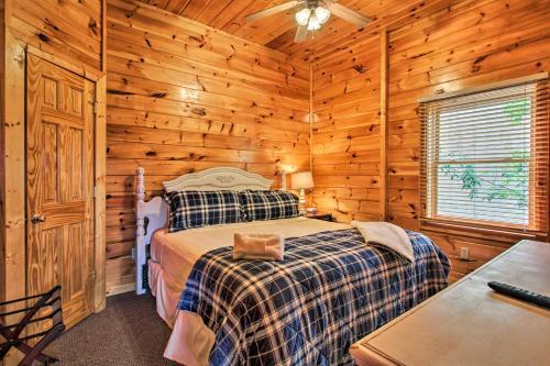 3,500-sq-ft Cabin - Sunrise And Mtn View And Pool Access