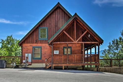 3,500-sq-ft Cabin - Sunrise And Mtn View And Pool Access