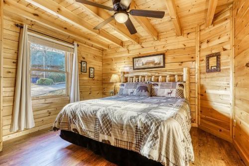 Cozy Bear Cabin Cabin