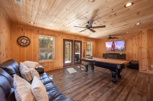 Good Vibes Cabin