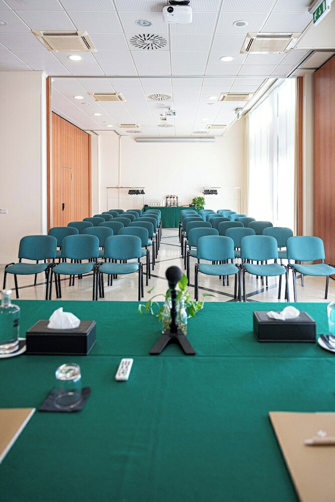 Eurogarden Hotel