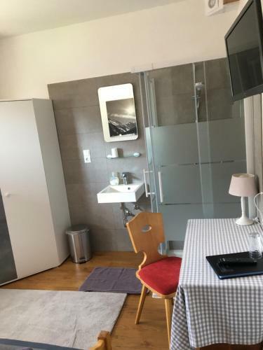 Hostal Pension Praxmarer