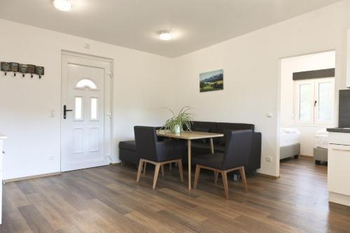 Hostal Gasthof Pension Wei�es R�ssl
