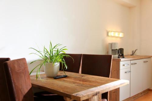Hostal Gasthof Pension Wei�es R�ssl