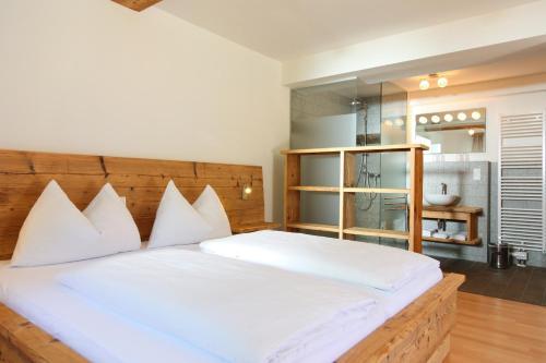 Hostal Gasthof Pension Wei�es R�ssl