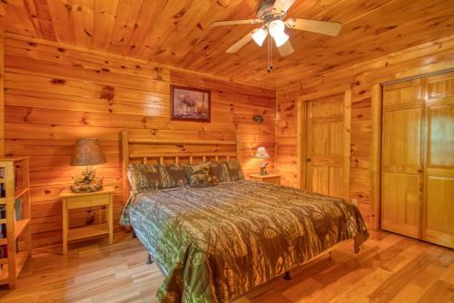 Pine Cove Hideaway #1816 By Aunt Bug's Cabin Rentals