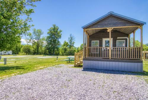 Country Living Cottage