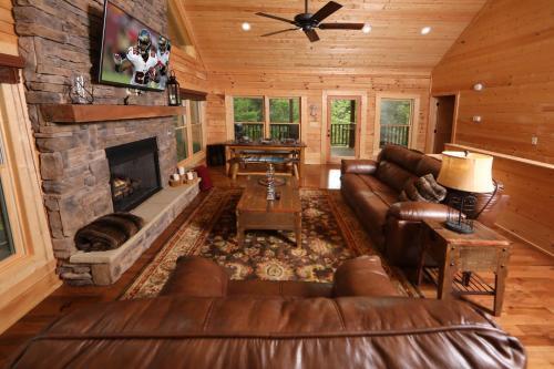 Honey J's Mountain Retreat