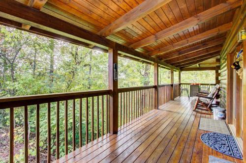 Rustic Sevierville Cabin With Spacious Porch And Views!