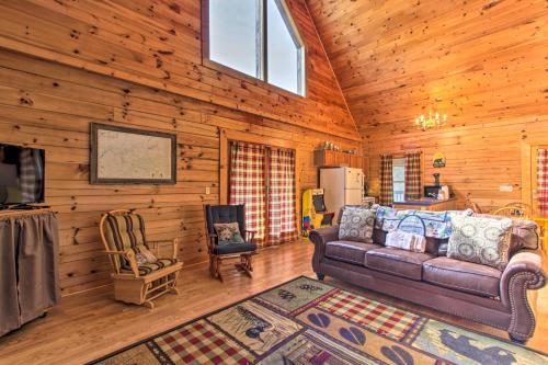Family-friendly Cabin In Douglas Lake Community!