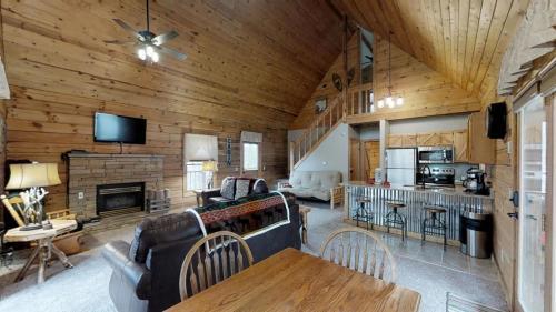 Lazy Bear Cabin Cabin