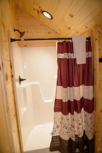 All Decked Out Cabin