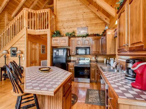 Tomahawk Lodge