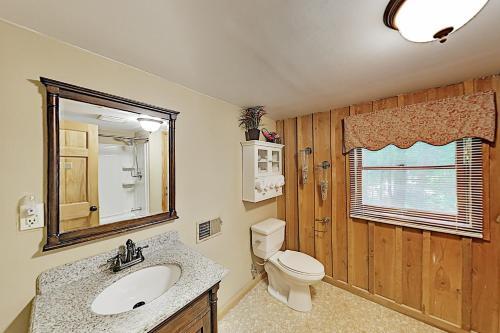 Serenity Together - 2 Mountain Cabins With Hot Tubs Cabin