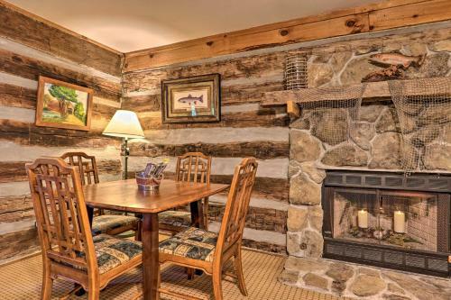 Apartamento Smoky Mtn Retreat On River With Fire Pit And Deck