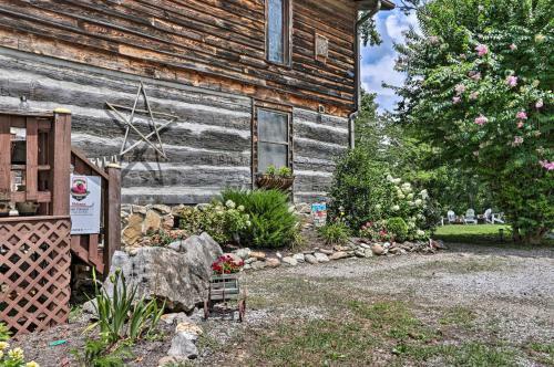 Apartamento Smoky Mtn Retreat On River With Fire Pit And Deck