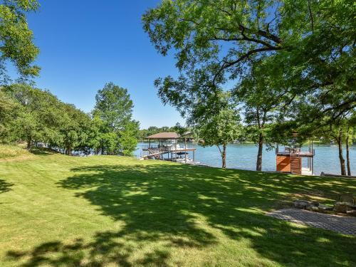 Apartamento The Arrive Harmony On Lake Austin Estate