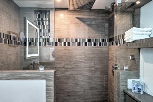 Stunning Austin Retreat With Pool, 5 Mi To Downtown!
