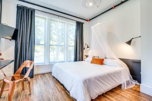 Adina - 6 Private Suites - Great For Big Groups Hotel Room
