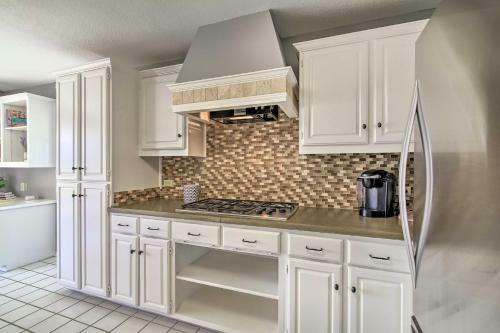 Renovated Home Nestled On Cibolo Creek With Fire Pit
