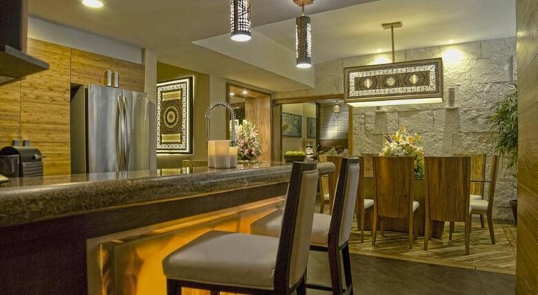 Hotel La Divina By Aldea Thai